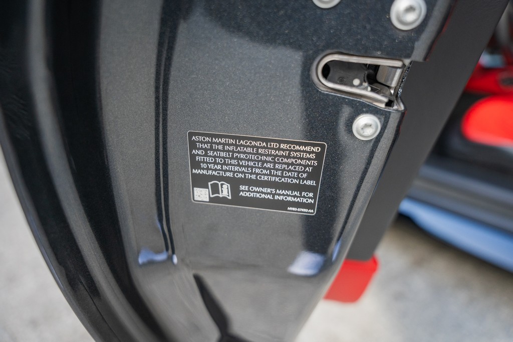 2021 Aston Martin Vantage Coupe - Image 120