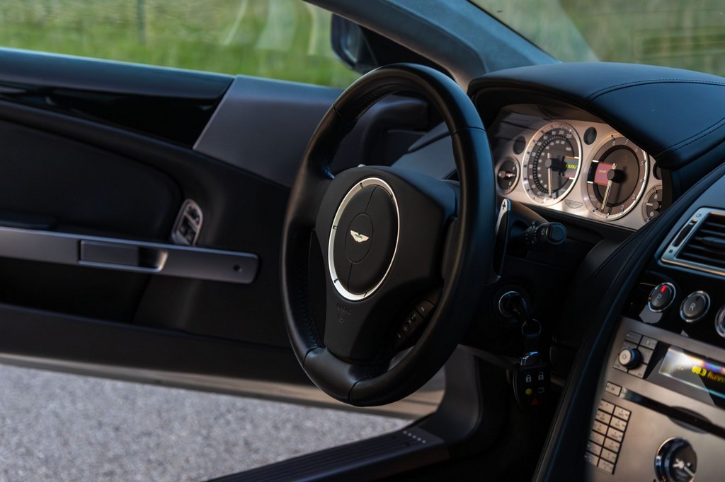 2005 Aston Martin DB9 - Image 146