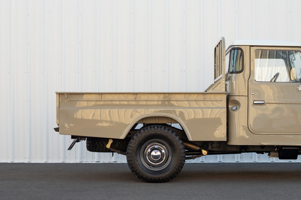 1984 Toyota Land Cruiser HJ47 Pickup - Image 14