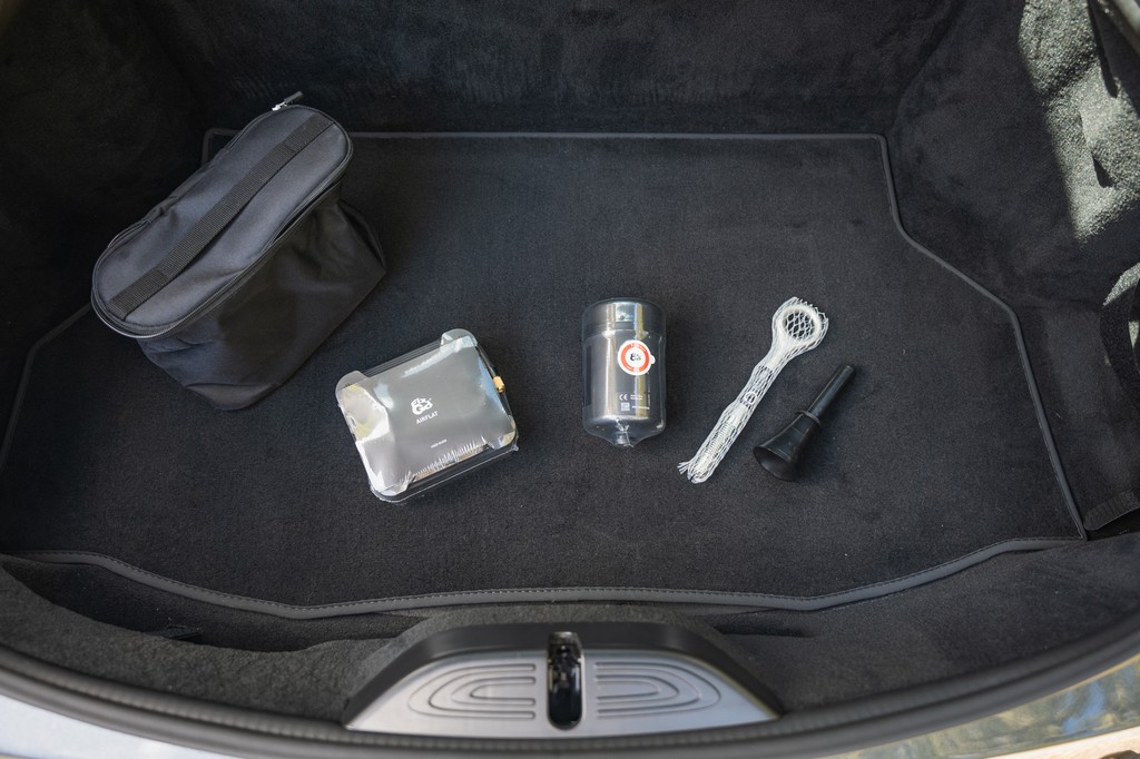 2021 Aston Martin Vantage Coupe - Image 164