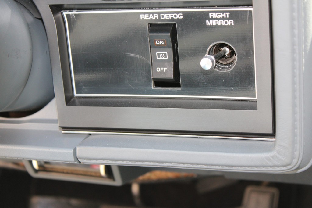 1987 Buick GNX - Image 9