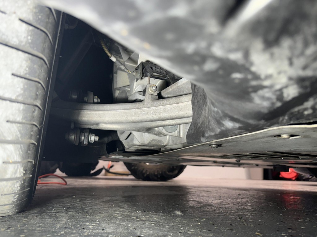 2005 Aston Martin DB9 - Image 181