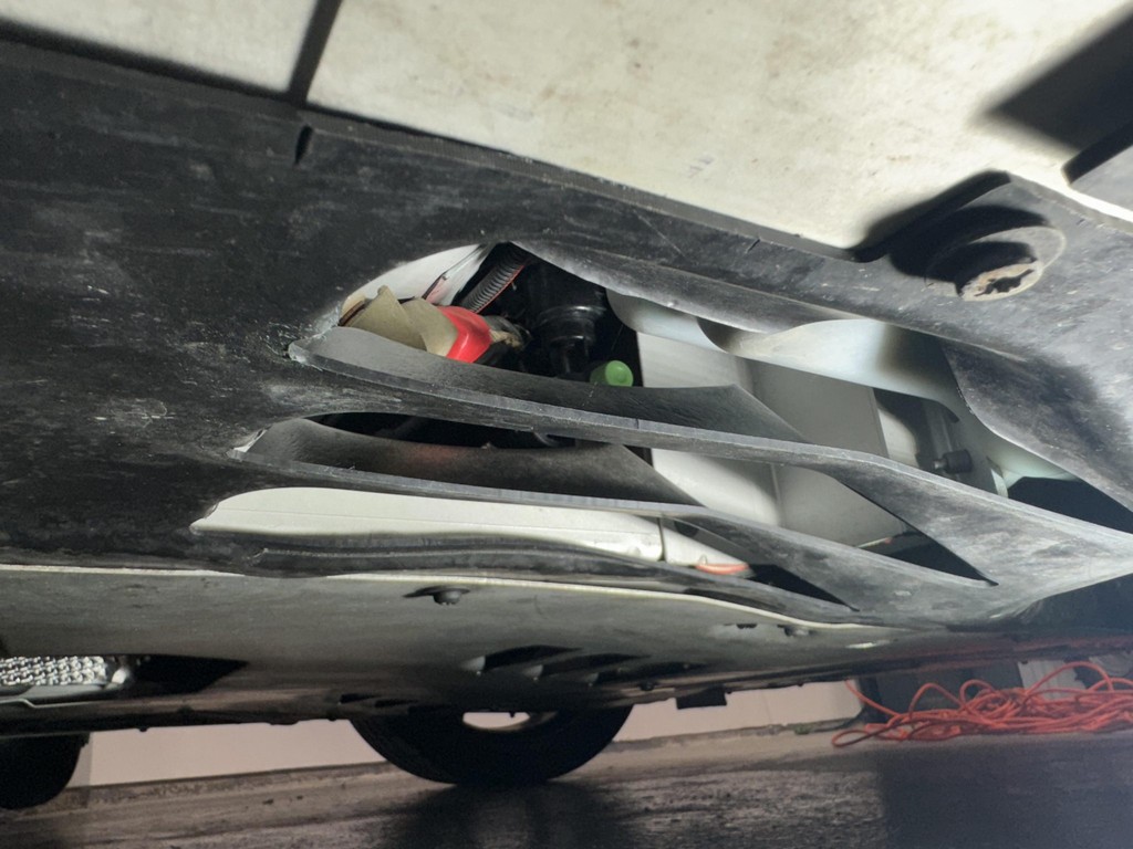 2005 Aston Martin DB9 - Image 183