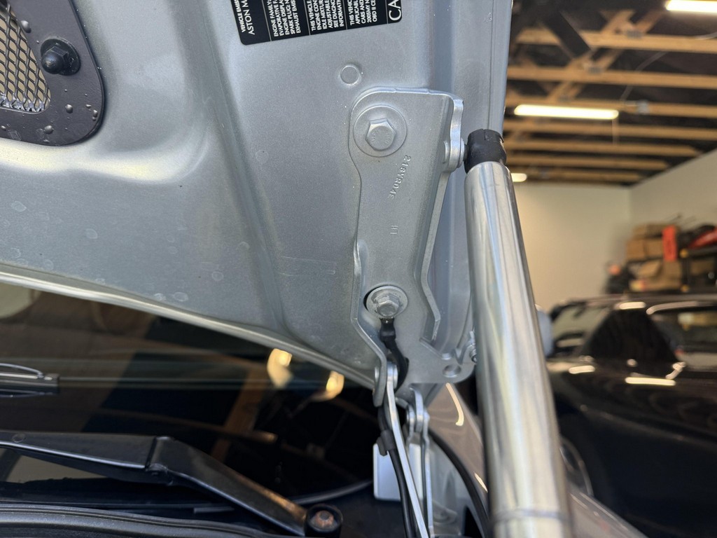 2005 Aston Martin DB9 - Image 6