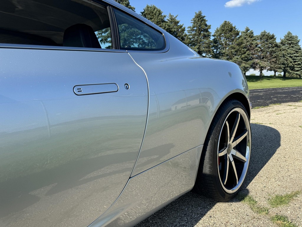 2005 Aston Martin DB9 - Image 9