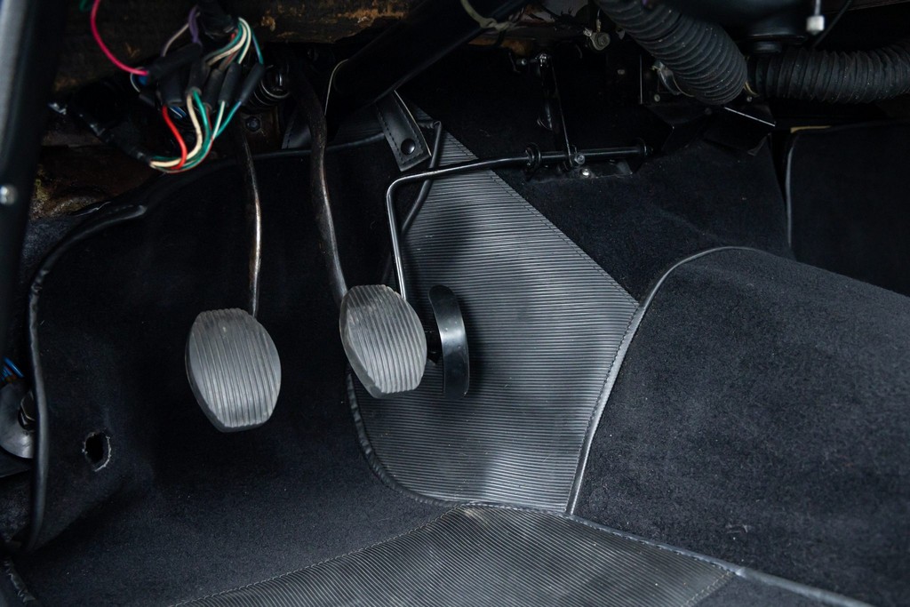 1965 Sunbeam Tiger Mk 1 - Image 116