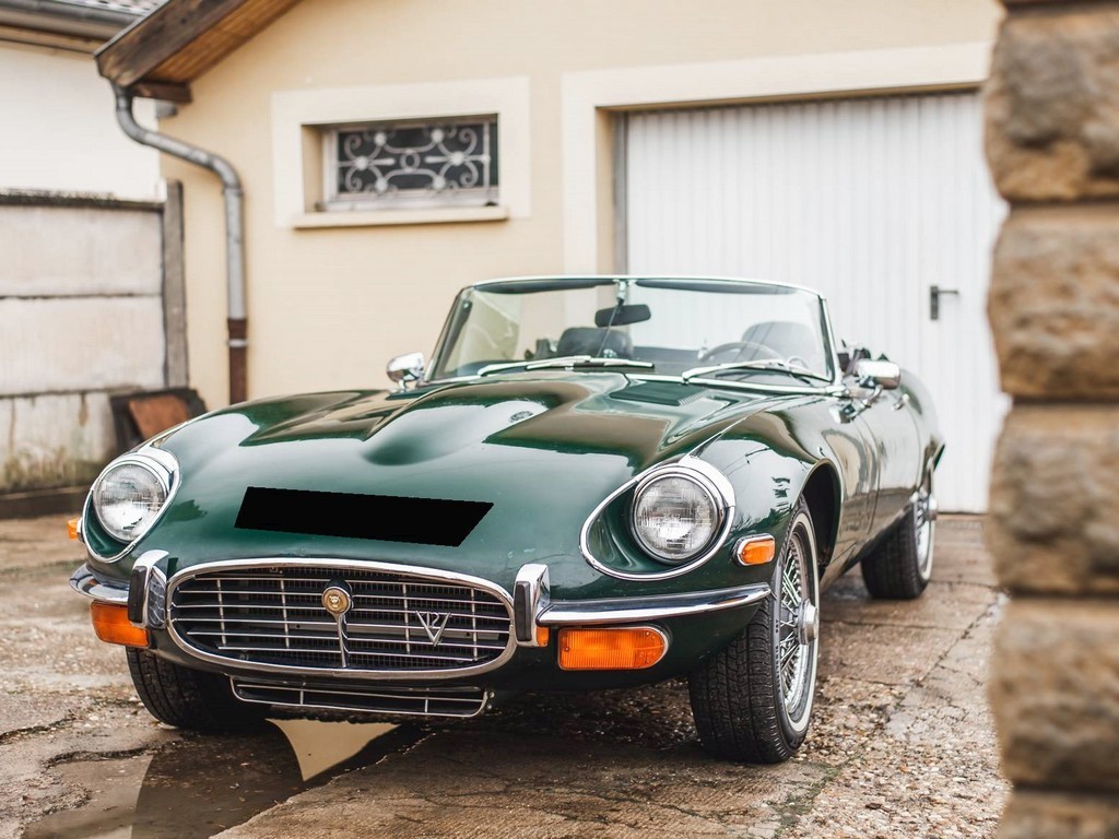 1974 Jaguar E-Type S3 Roadster - Image 12