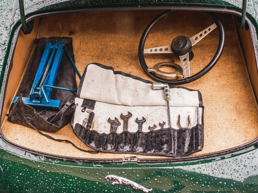 1974 Jaguar E-Type S3 Roadster - Image 17