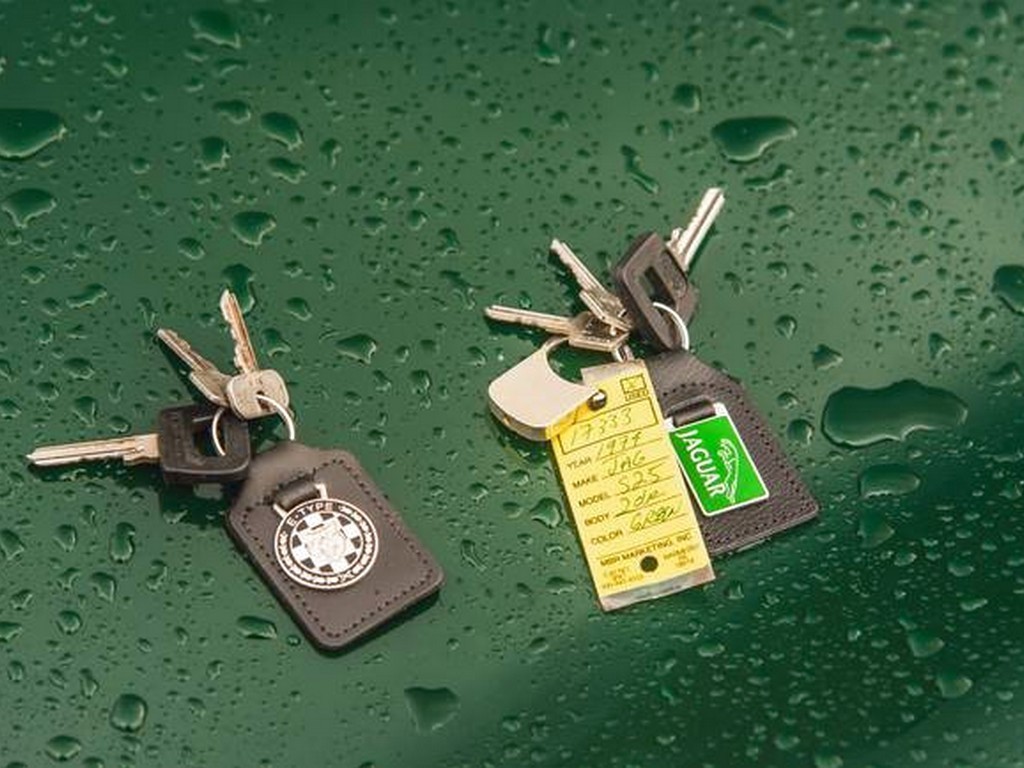 1974 Jaguar E-Type S3 Roadster - Image 19