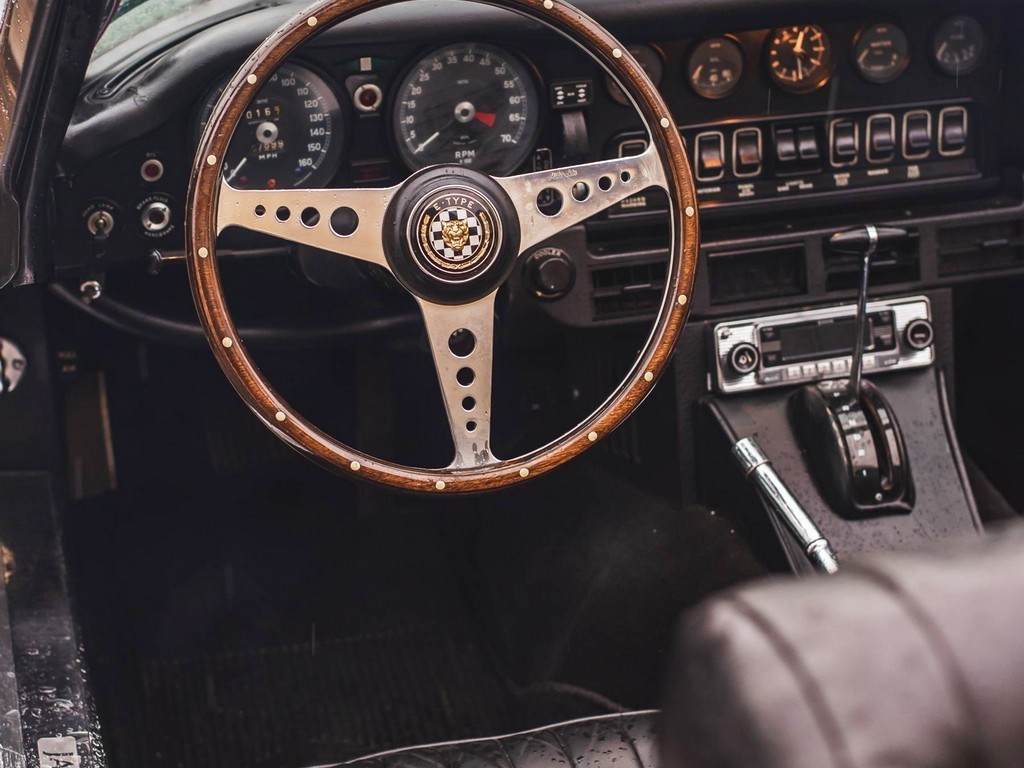 1974 Jaguar E-Type S3 Roadster - Image 44