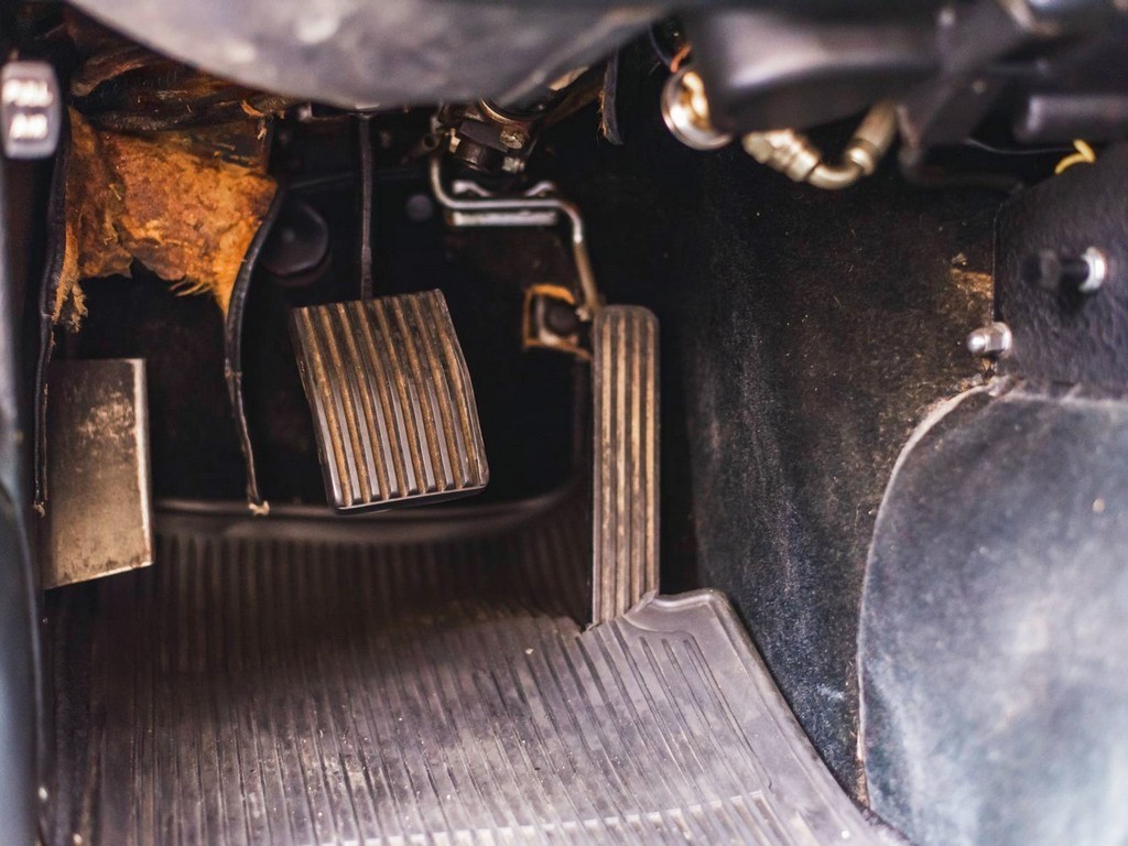 1974 Jaguar E-Type S3 Roadster - Image 45