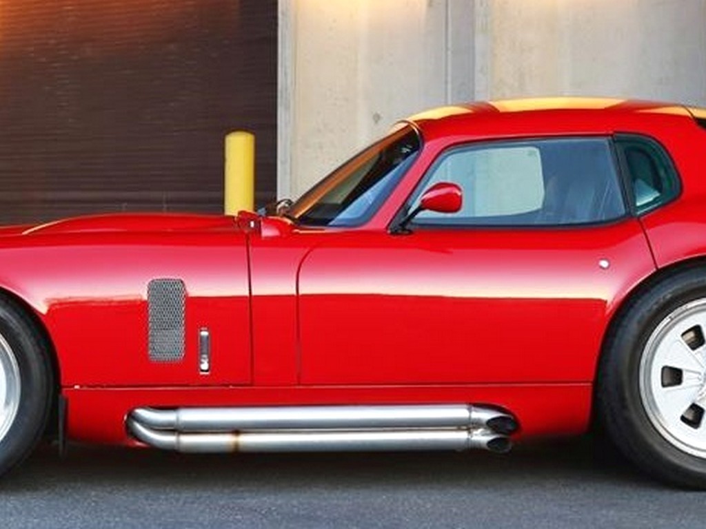 1965 Shelby Daytona Coupe Superformance - Image 3