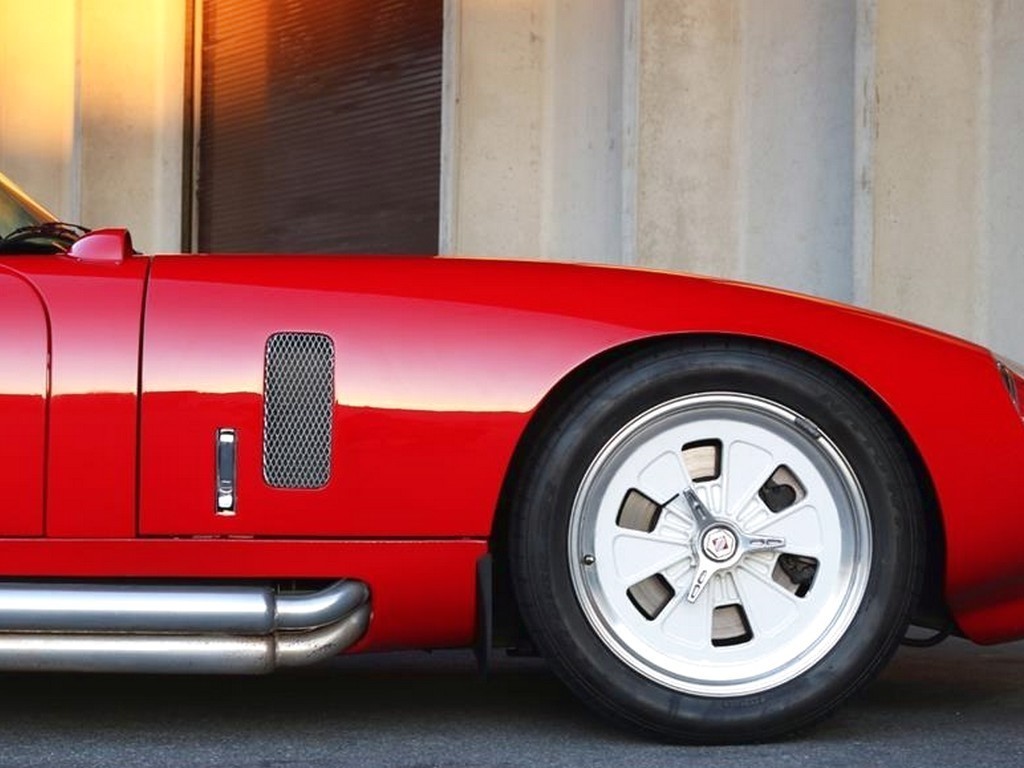 1965 Shelby Daytona Coupe Superformance - Image 11