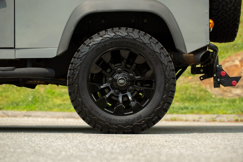 1991 Land Rover Defender 90 - Image 31