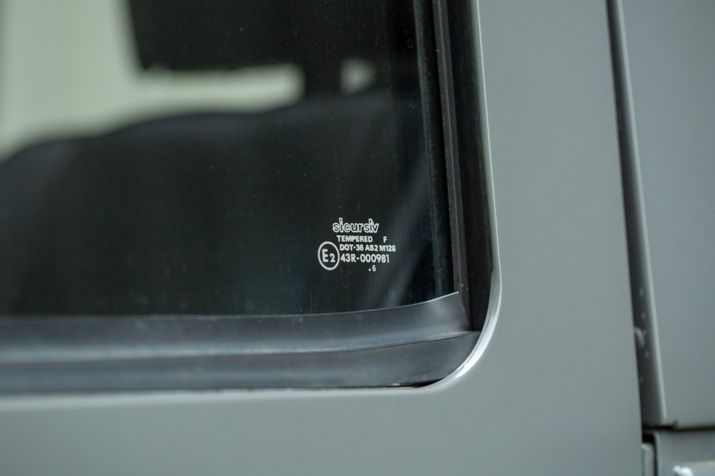 1991 Land Rover Defender 90 - Image 34