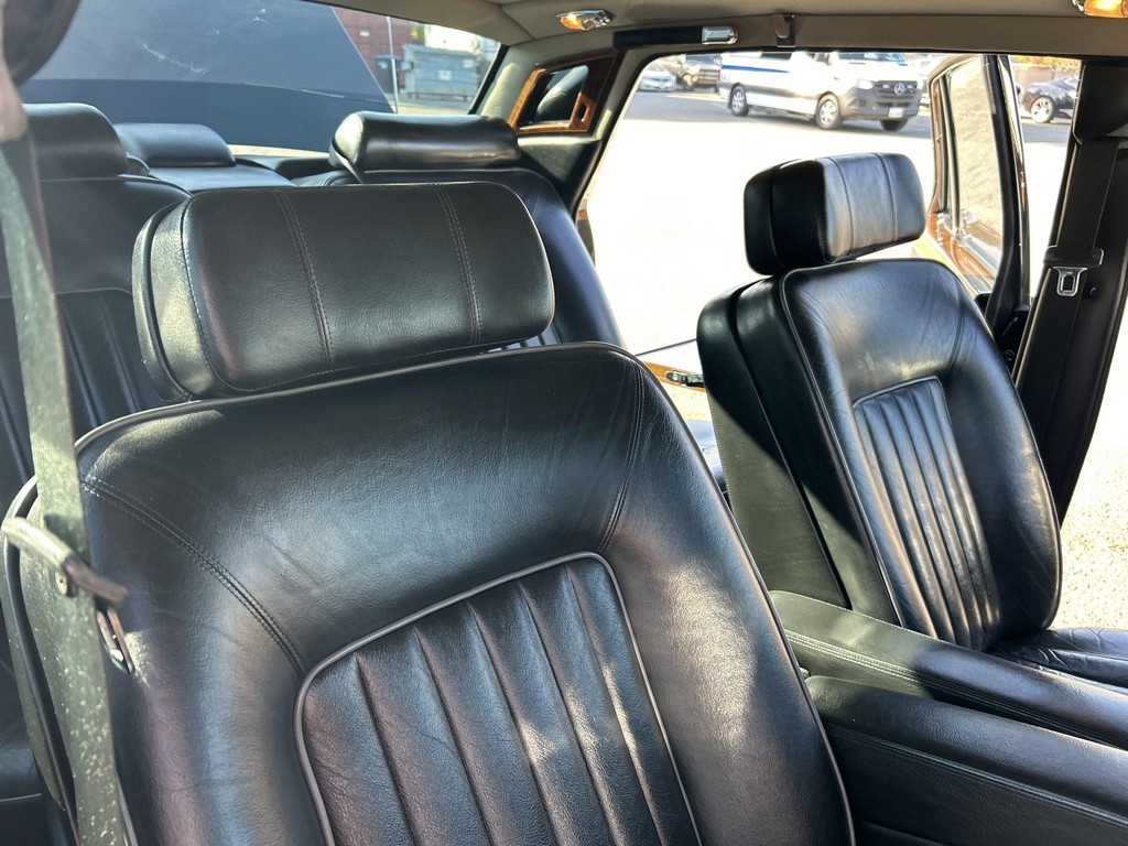 1991 Rolls-Royce Silver Spur II - Image 39