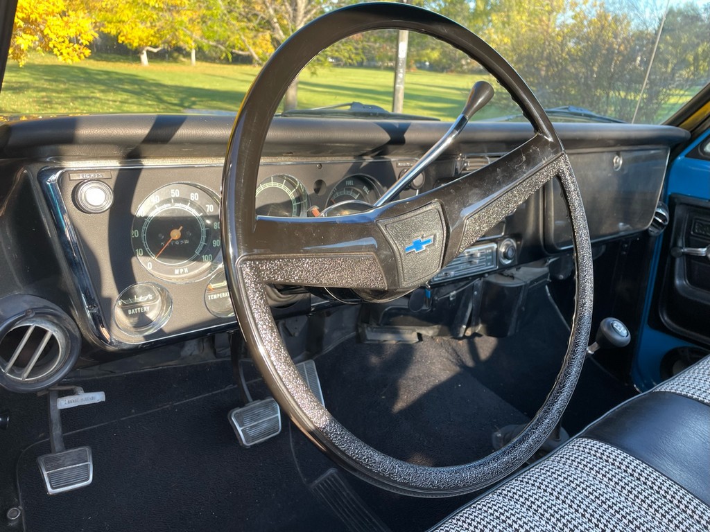 1972 Chevrolet K20 Cheyenne Pickup 4×4 - Image 36