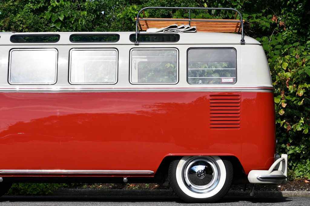 1966 Volkswagen Type 2 21-Window Deluxe Samba - Image 14