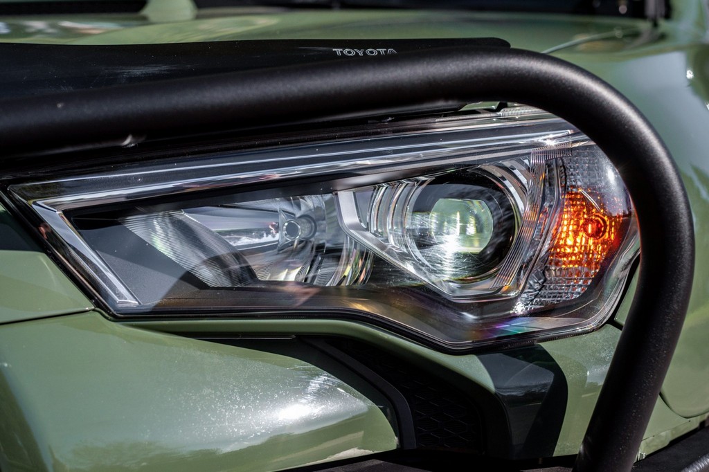 2022 Toyota 4Runner TRD Off-Road Premium - Image 17