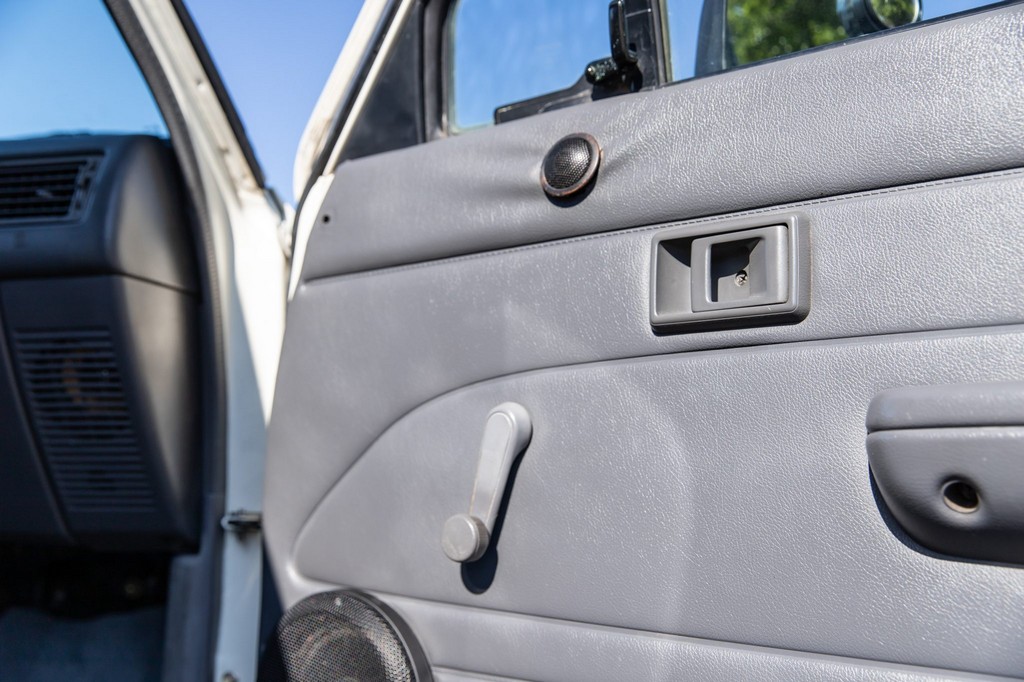 1990 Toyota Pickup XtraCab Deluxe 4×4 - Image 44