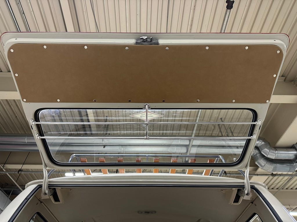 1966 Volkswagen Type 2 21-Window Deluxe Samba - Image 21