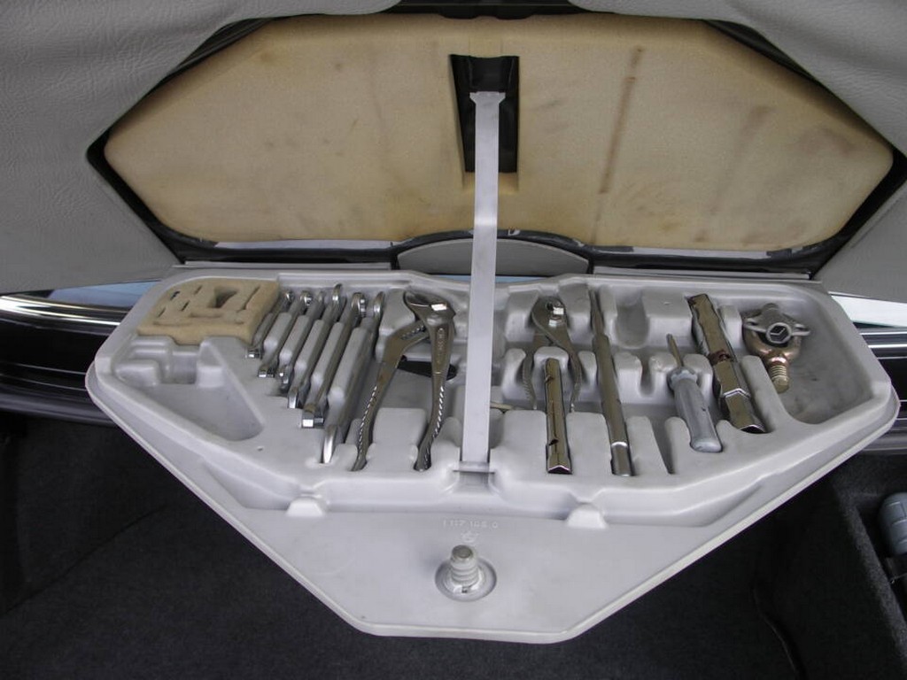 1988 BMW M 635 CSi - Image 32