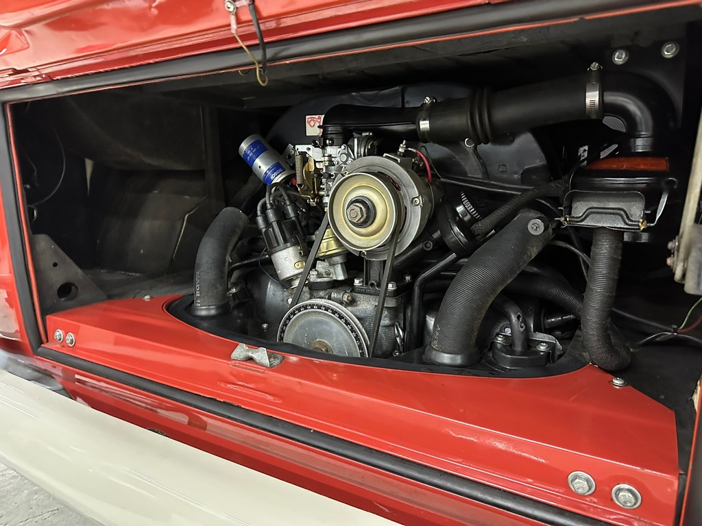 1966 Volkswagen Type 2 21-Window Deluxe Samba - Image 25