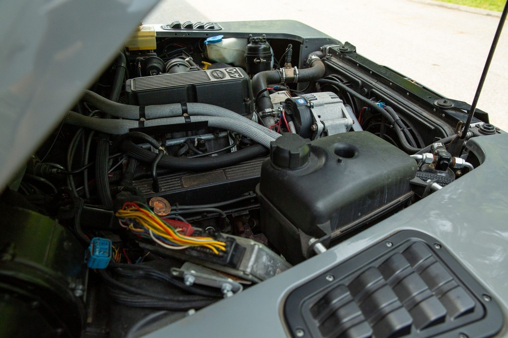 1991 Land Rover Defender 90 - Image 46