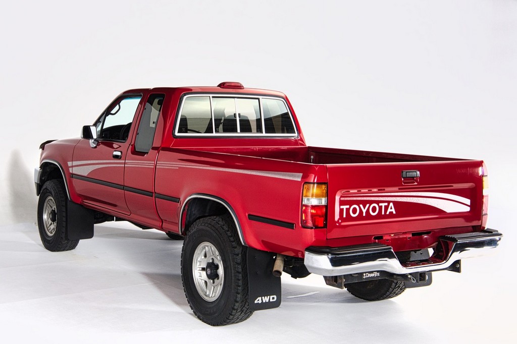 1994 Toyota Pickup XtraCab SR5 V6 4×4 - Image 5