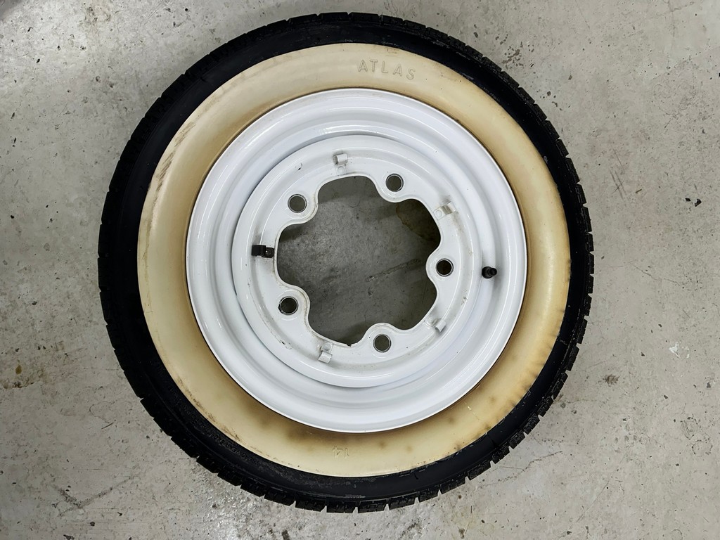 1966 Volkswagen Type 2 21-Window Deluxe Samba - Image 28