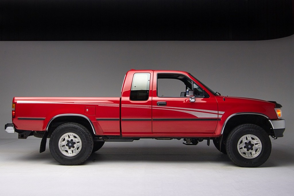 1994 Toyota Pickup XtraCab SR5 V6 4×4 - Image 6