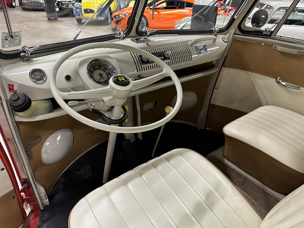 1966 Volkswagen Type 2 21-Window Deluxe Samba - Image 34