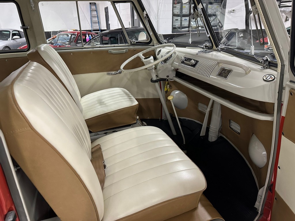 1966 Volkswagen Type 2 21-Window Deluxe Samba - Image 36