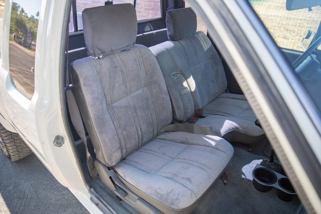 1990 Toyota Pickup XtraCab Deluxe 4×4 - Image 62