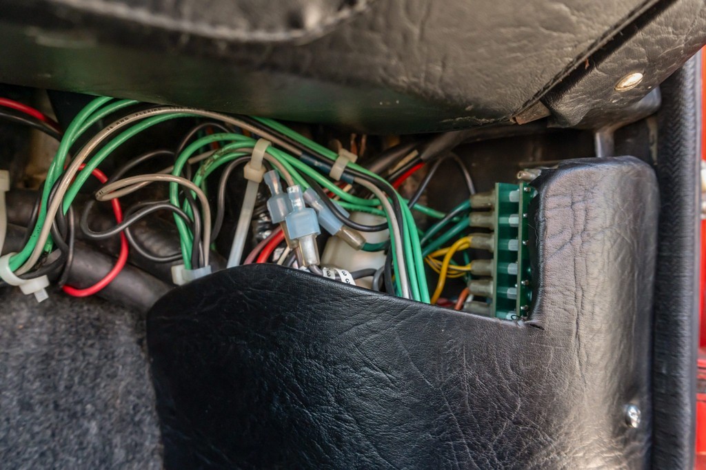 1971 DeTomaso Pantera - Image 13