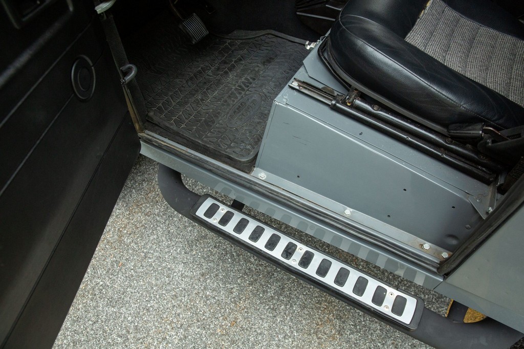 1991 Land Rover Defender 90 - Image 65