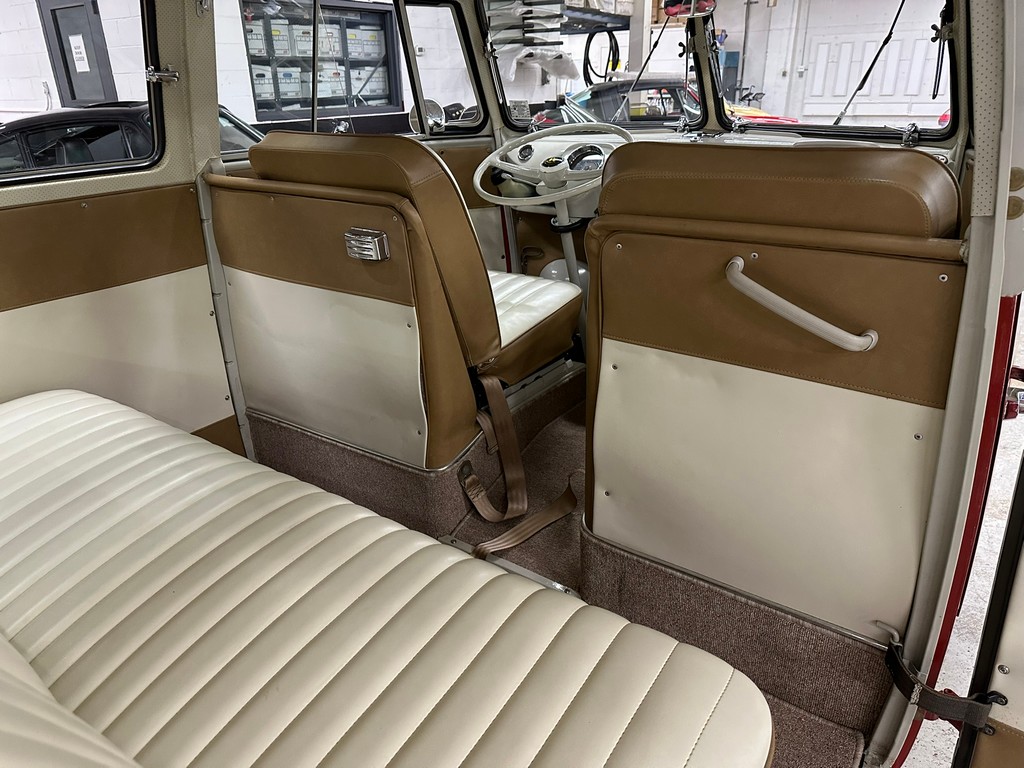 1966 Volkswagen Type 2 21-Window Deluxe Samba - Image 47