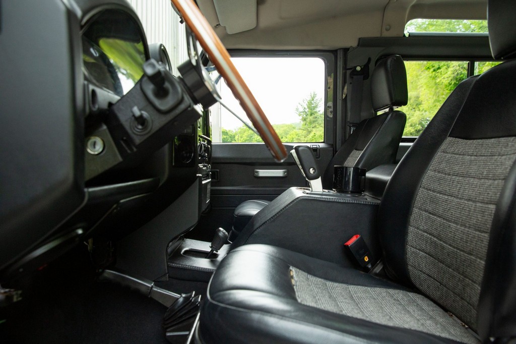 1991 Land Rover Defender 90 - Image 69