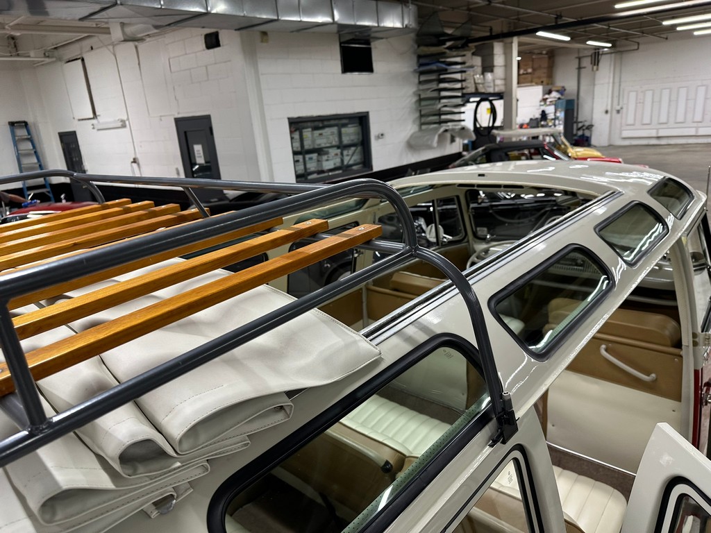 1966 Volkswagen Type 2 21-Window Deluxe Samba - Image 52