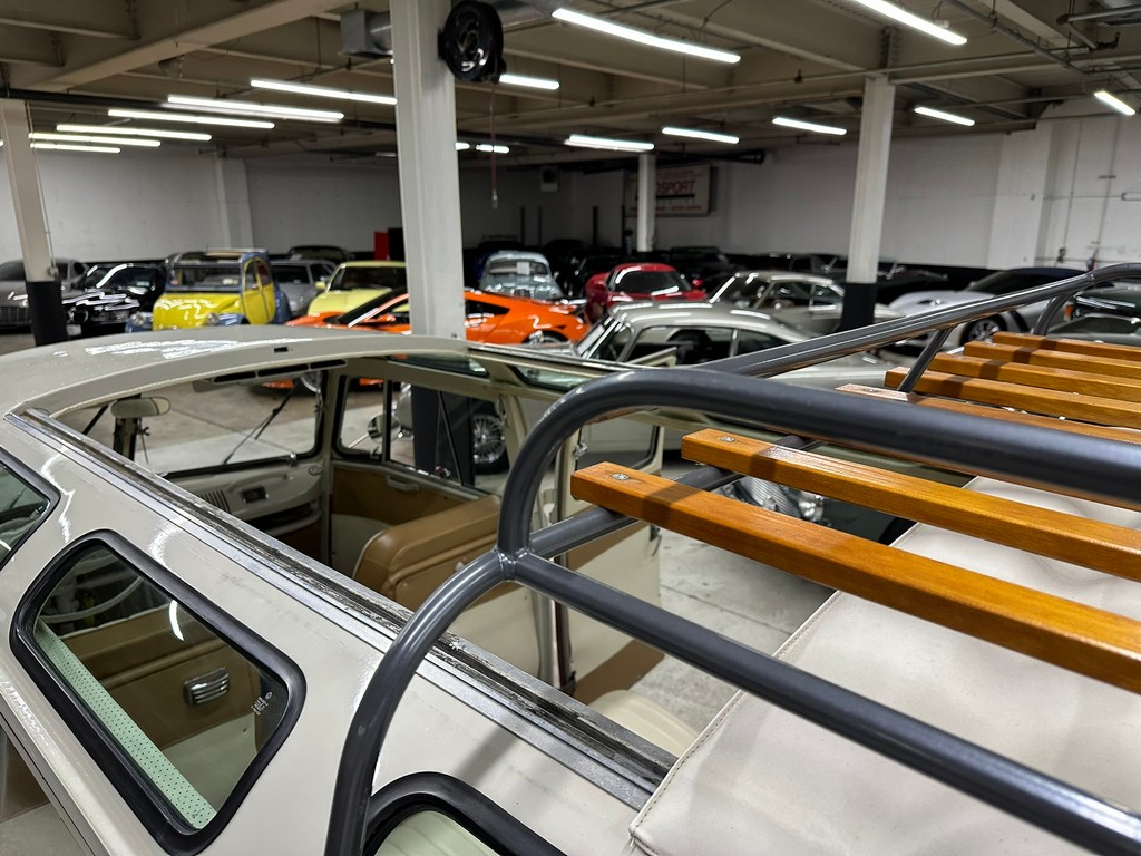 1966 Volkswagen Type 2 21-Window Deluxe Samba - Image 53