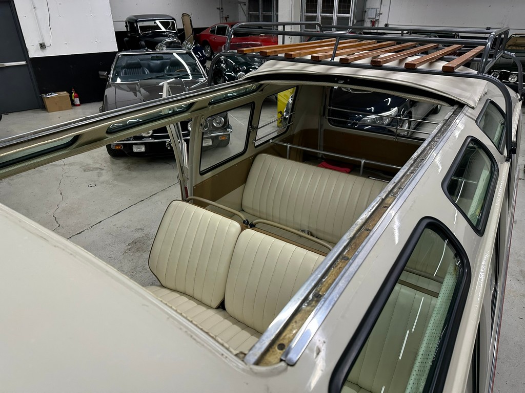 1966 Volkswagen Type 2 21-Window Deluxe Samba - Image 54