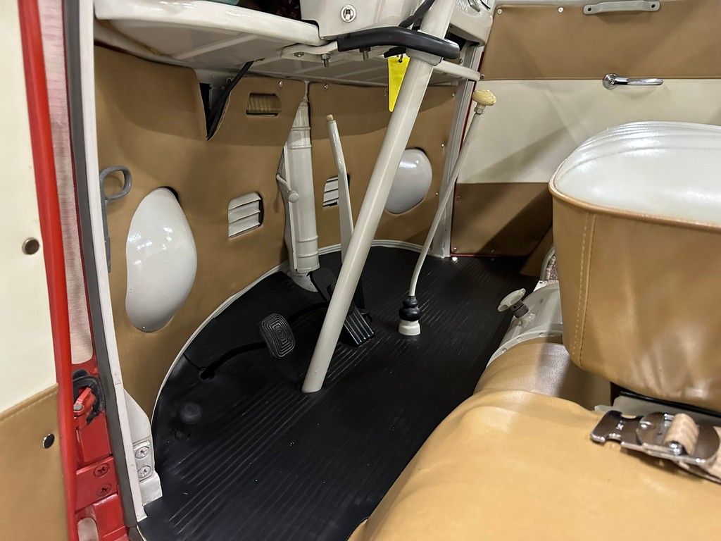 1966 Volkswagen Type 2 21-Window Deluxe Samba - Image 56