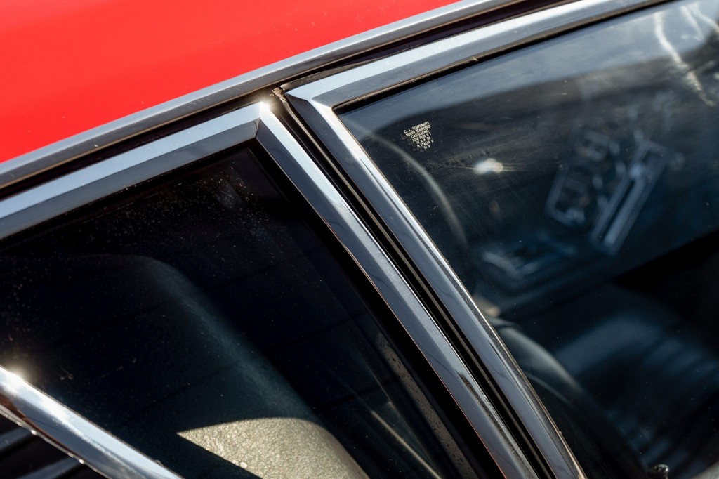 1971 DeTomaso Pantera - Image 30