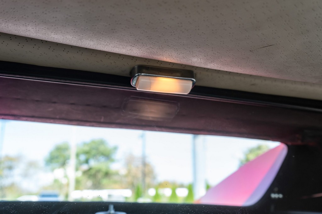 1971 DeTomaso Pantera - Image 32