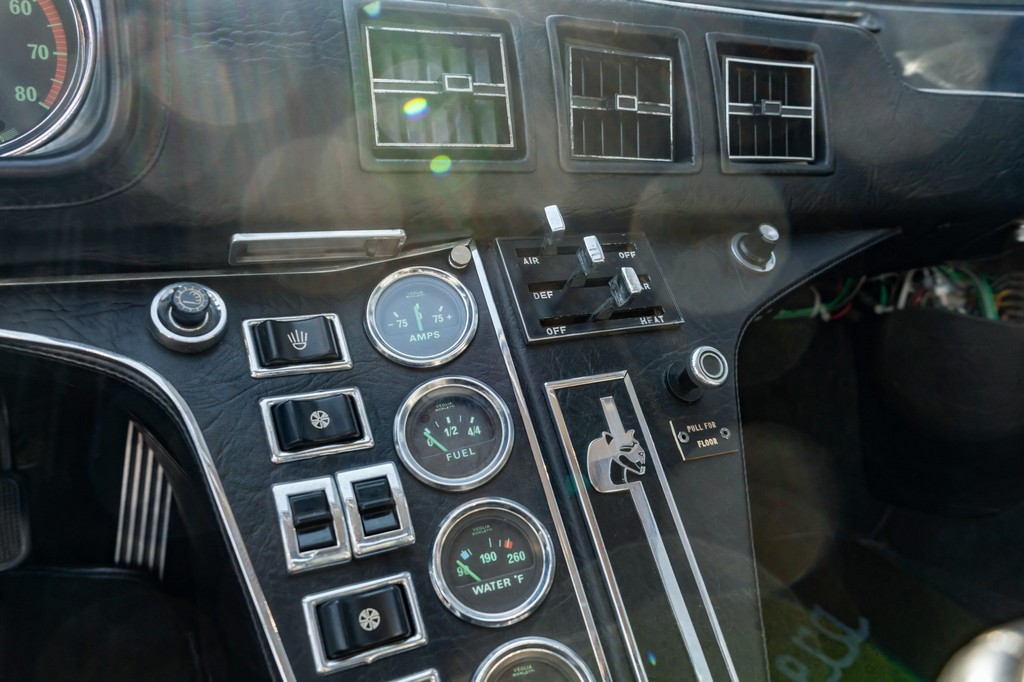1971 DeTomaso Pantera - Image 34