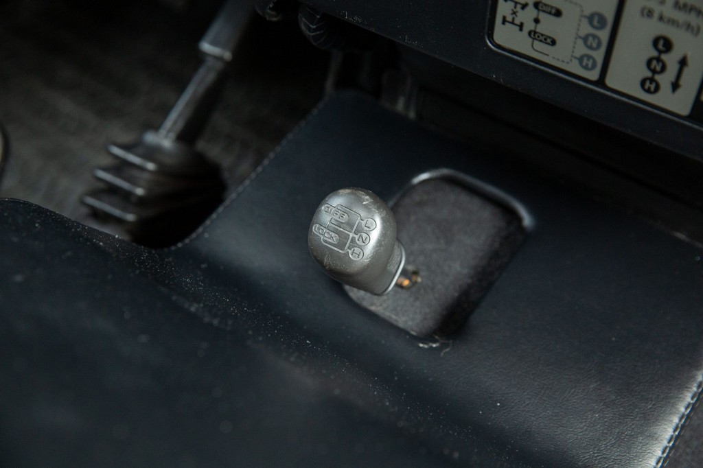 1991 Land Rover Defender 90 - Image 84