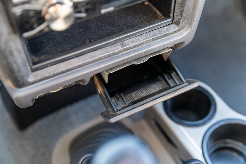 1990 Toyota Pickup XtraCab Deluxe 4×4 - Image 91