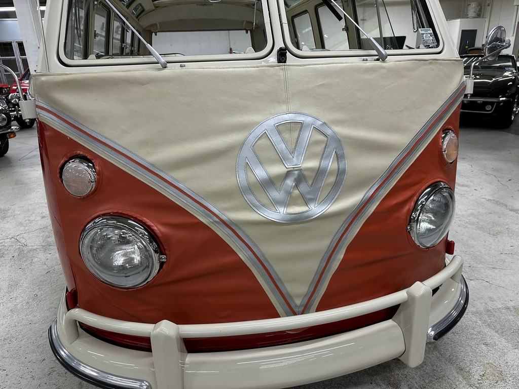 1966 Volkswagen Type 2 21-Window Deluxe Samba - Image 67