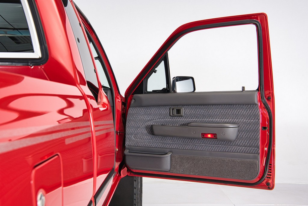 1994 Toyota Pickup XtraCab SR5 V6 4×4 - Image 46