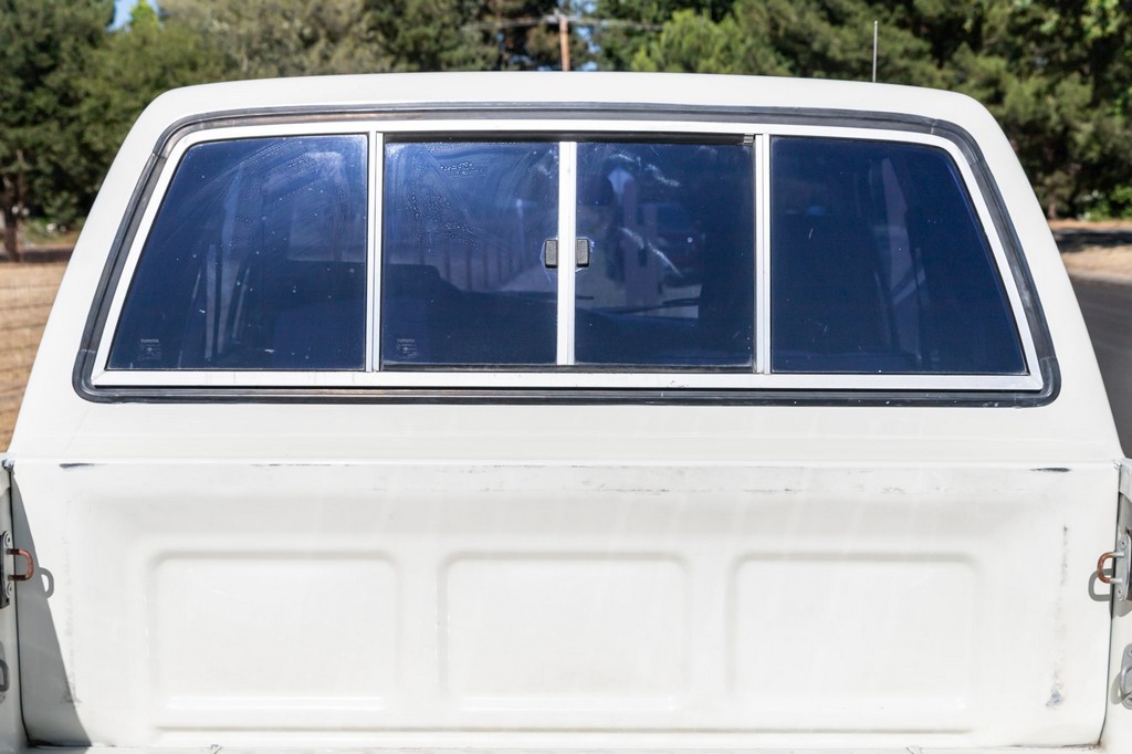 1990 Toyota Pickup XtraCab Deluxe 4×4 - Image 95